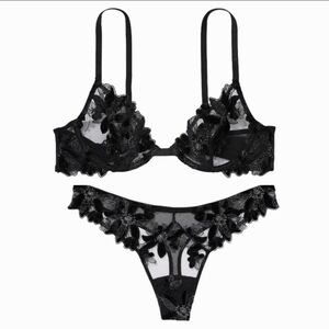 🆕Very Sexy Ziggy Glam Floral Demi Bra & Thong by Victoria’s Secret - 32DD(E)/M
